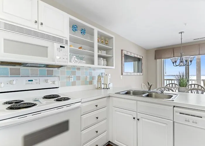 Bayfront On 22nd St With Sunset Views, Balcony & Near Boardwalk Fun Holiday home Ocean City