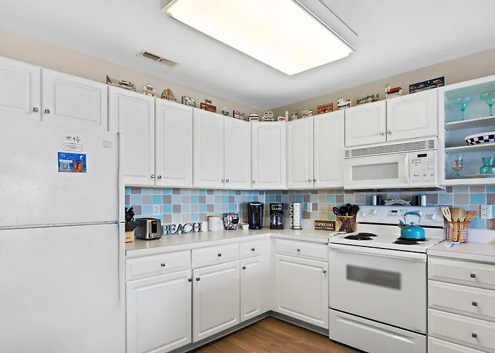 Bayfront On 22nd St With Sunset Views, Balcony & Near Boardwalk Fun Holiday home *