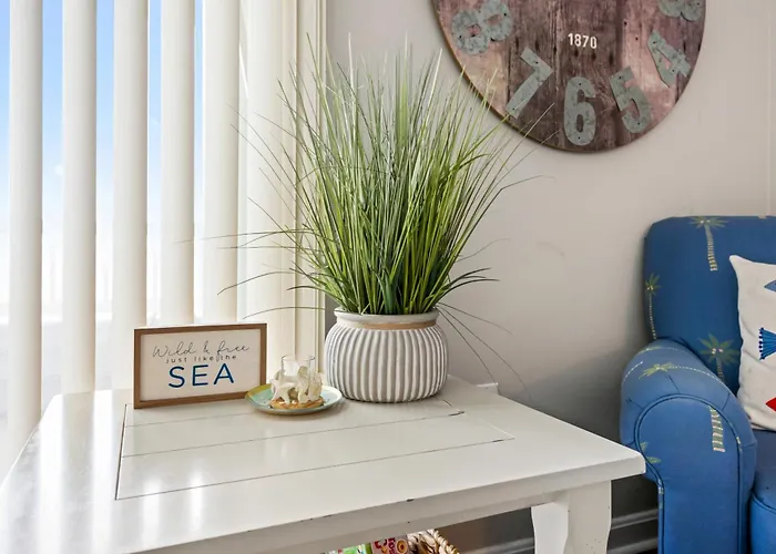 Bayfront On 22nd St With Sunset Views, Balcony & Near Boardwalk Fun Holiday home *