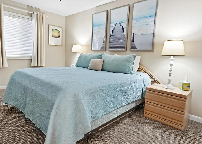 Holiday home Bayfront On 22nd St With Sunset Views, Balcony & Near Boardwalk Fun Ocean City